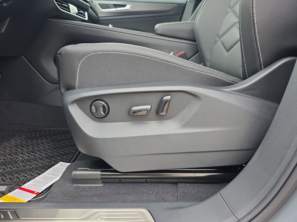 New 2026 Gray Volkswagen 2.0T SE w/Technology image 28