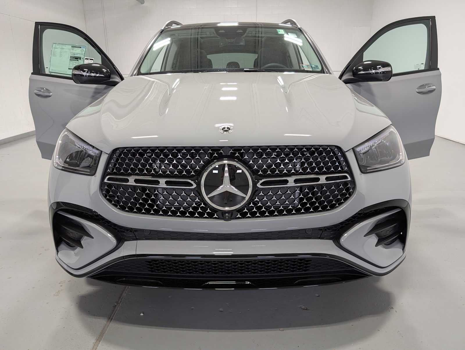 New 2026 MANUFAKTUR Alpine Grey Mercedes-Benz GLE 350 image 13