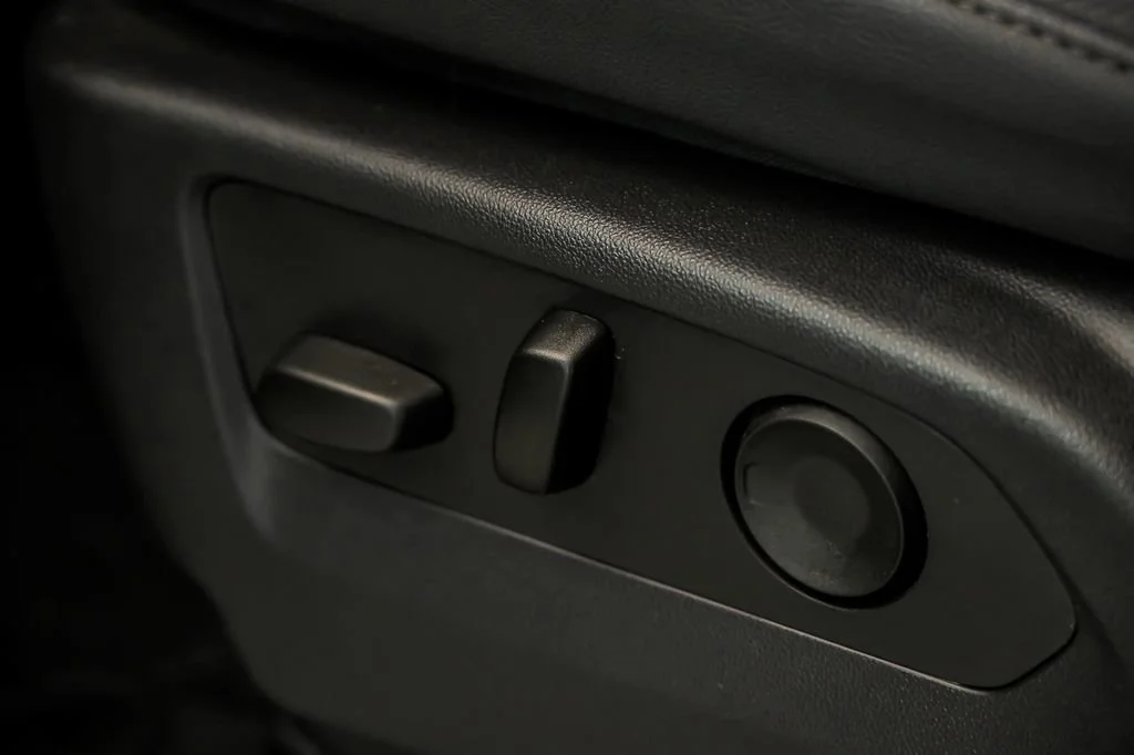 Used 2025 Black Chevrolet ZR2 image 20