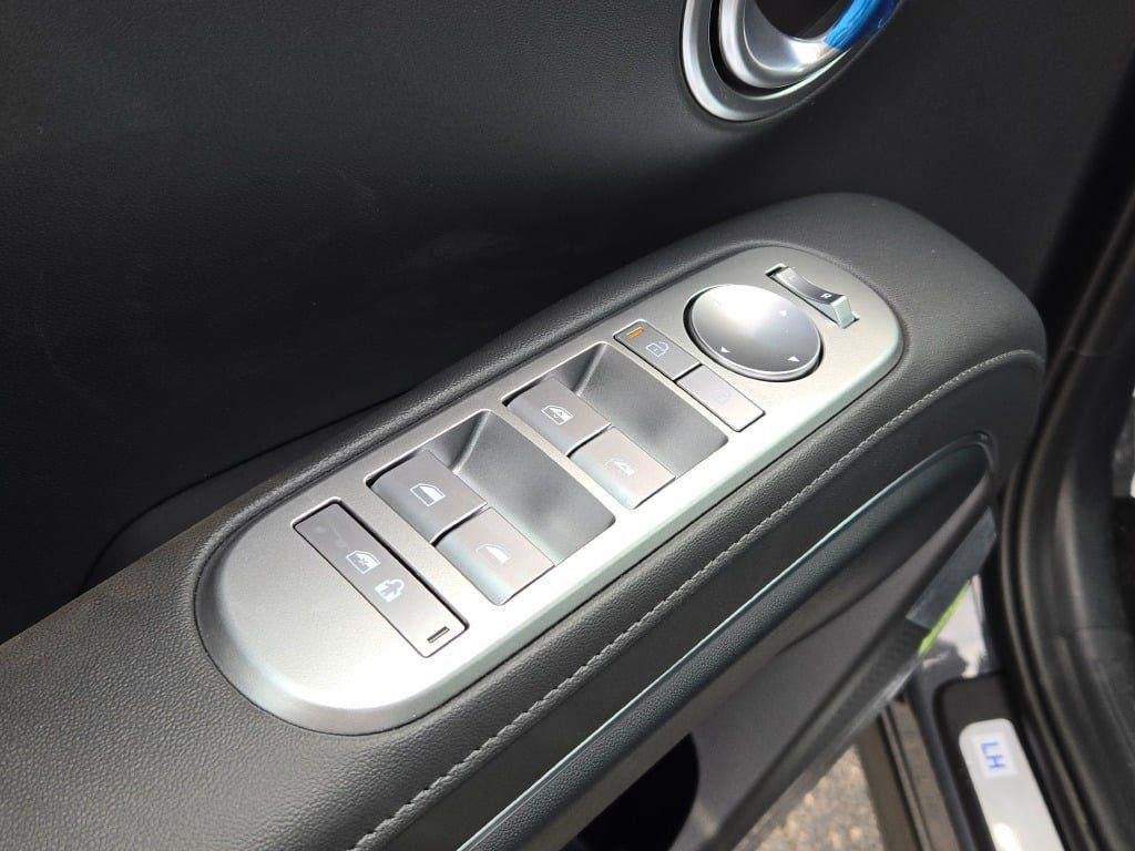 New 2026 Ecotronic Gray Pearl Hyundai SEL 7P image 24
