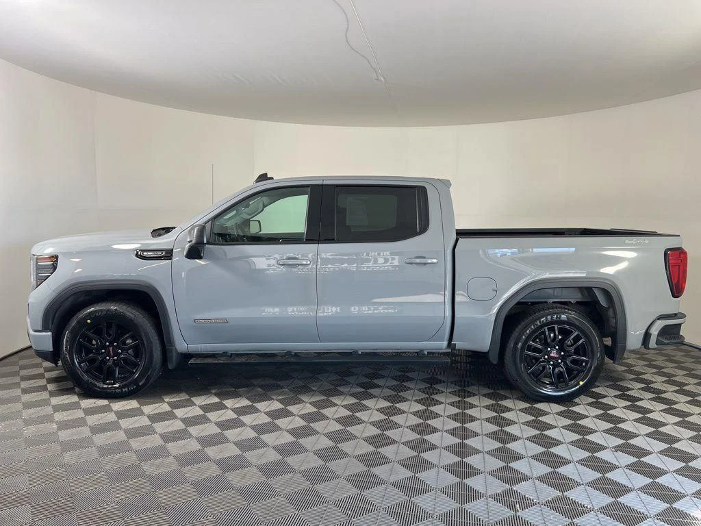 Used 2024 Gray GMC Elevation image 28