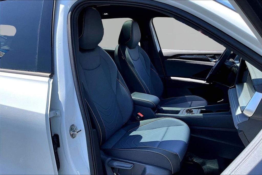New 2026 Black Volkswagen 2.0T SE R-Line Black image 29