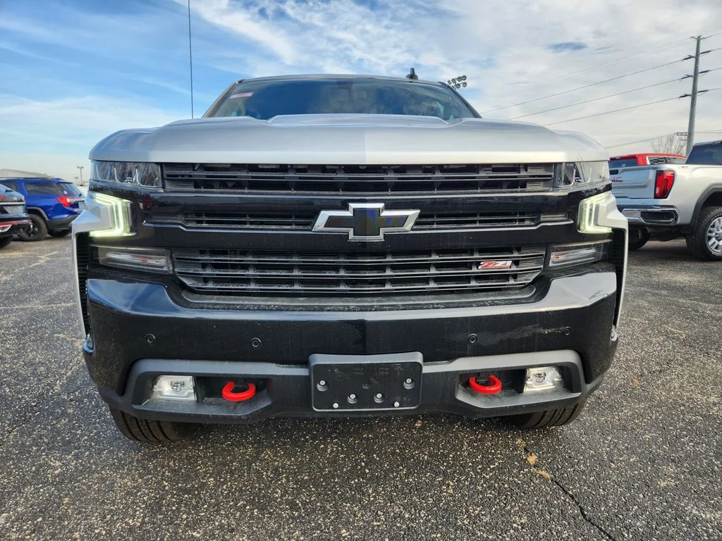 Used 2022 Silver Chevrolet Trail Boss Crew 4X4 image 40