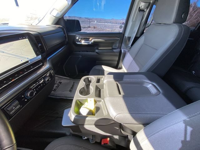 Used 2024 Summit White Chevrolet RST image 21