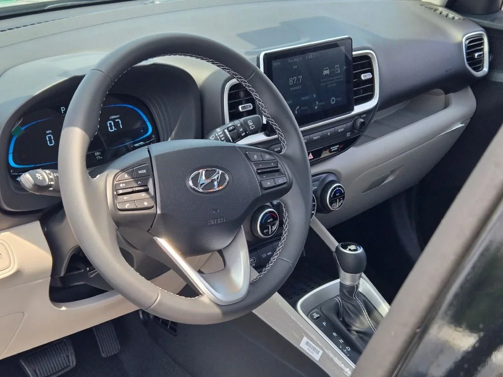 New 2026 Onyx Black Hyundai SEL image 22
