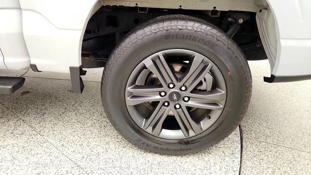 Used 2023 Avalanche Ford XLT 4WD SuperCrew 5.5
