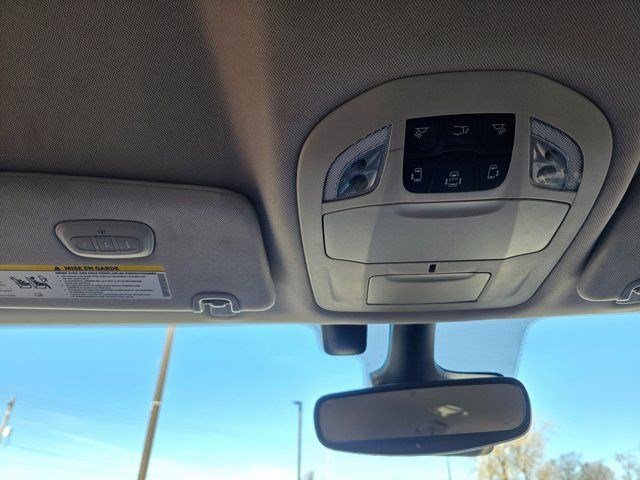 Used 2022 Fathom Blue Pearlcoat Chrysler Touring L image 33