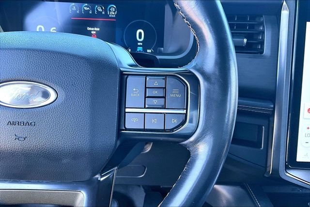 Used 2022  Ford Platinum image 19