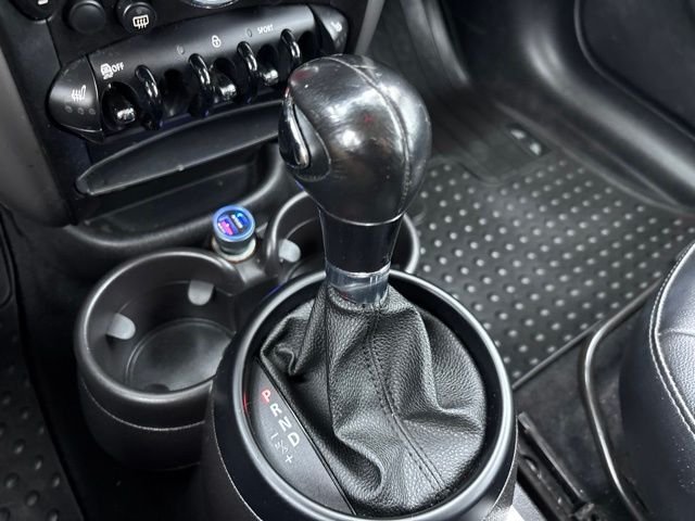 Used 2015 White MINI Base image 26