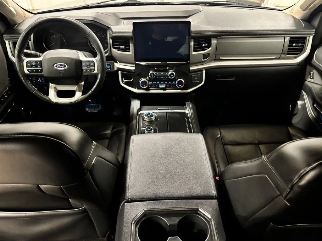 Used 2023 Black Ford XLT image 11