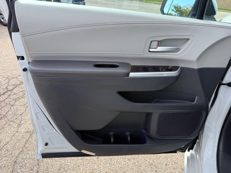 Used 2024 Pearl Toyota XLE image 20
