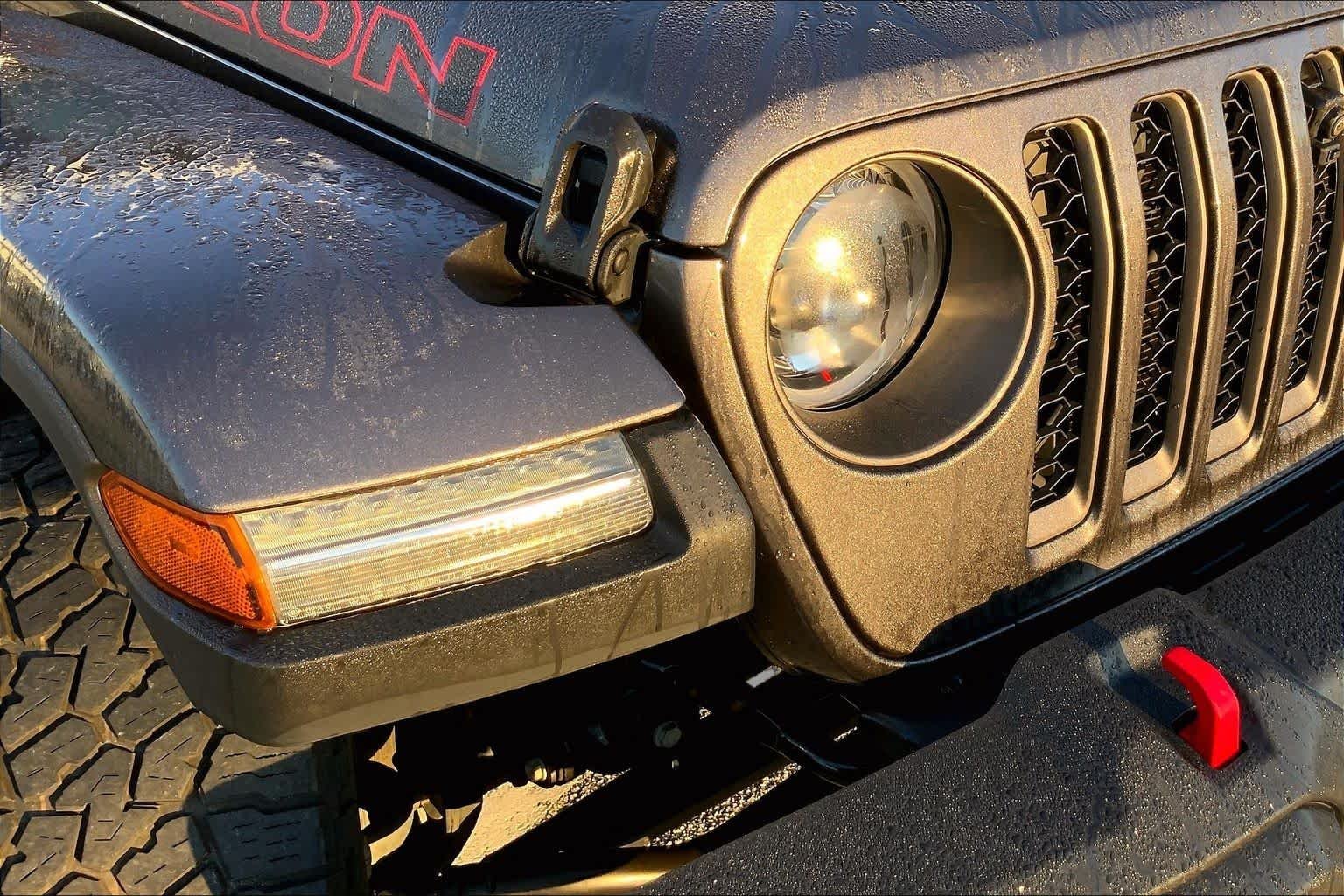 Used 2023 Granite Crystal Metallic Clearcoat Jeep Rubicon image 24