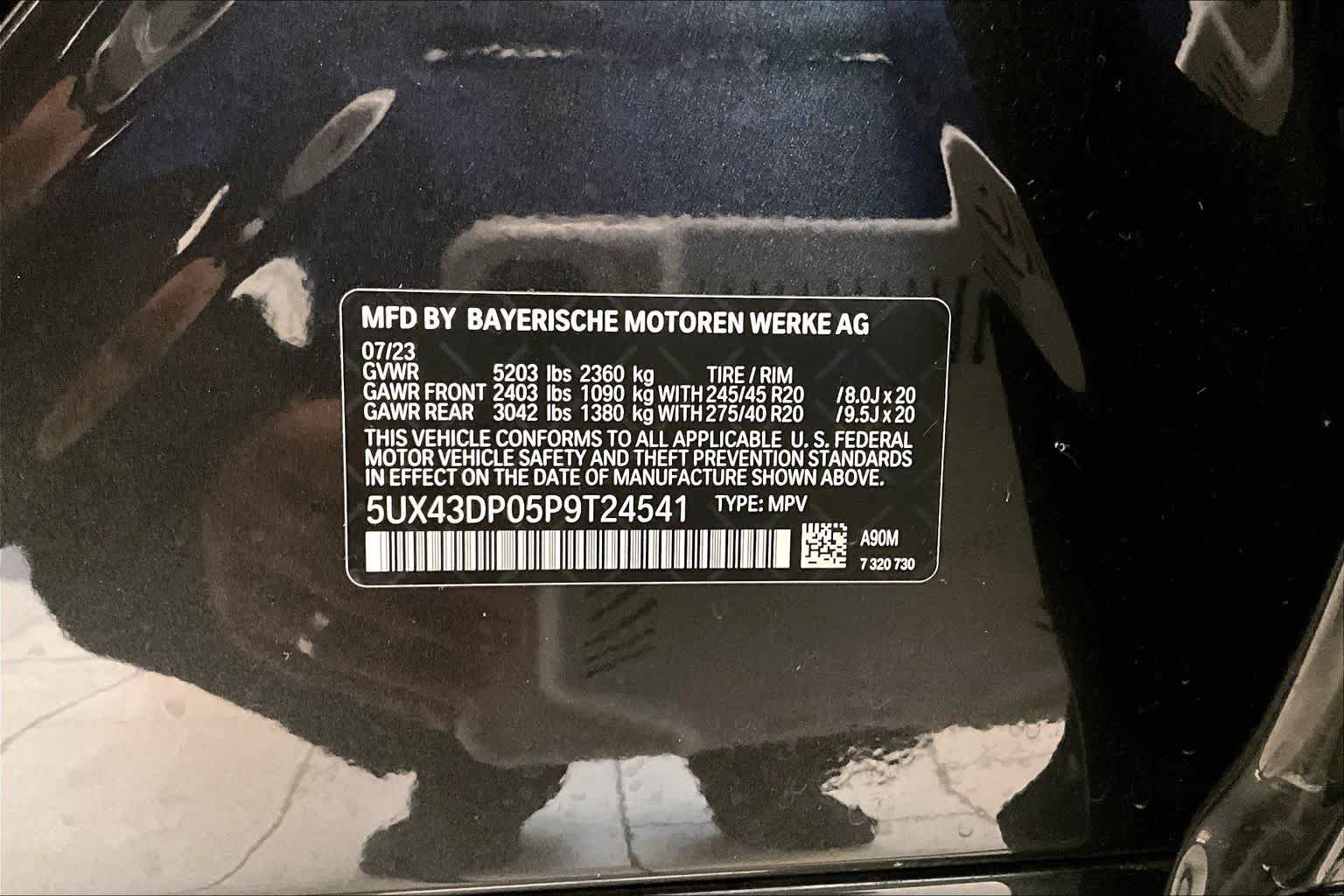 Used 2023 Dark Graphite Metallic BMW sDrive30i image 31
