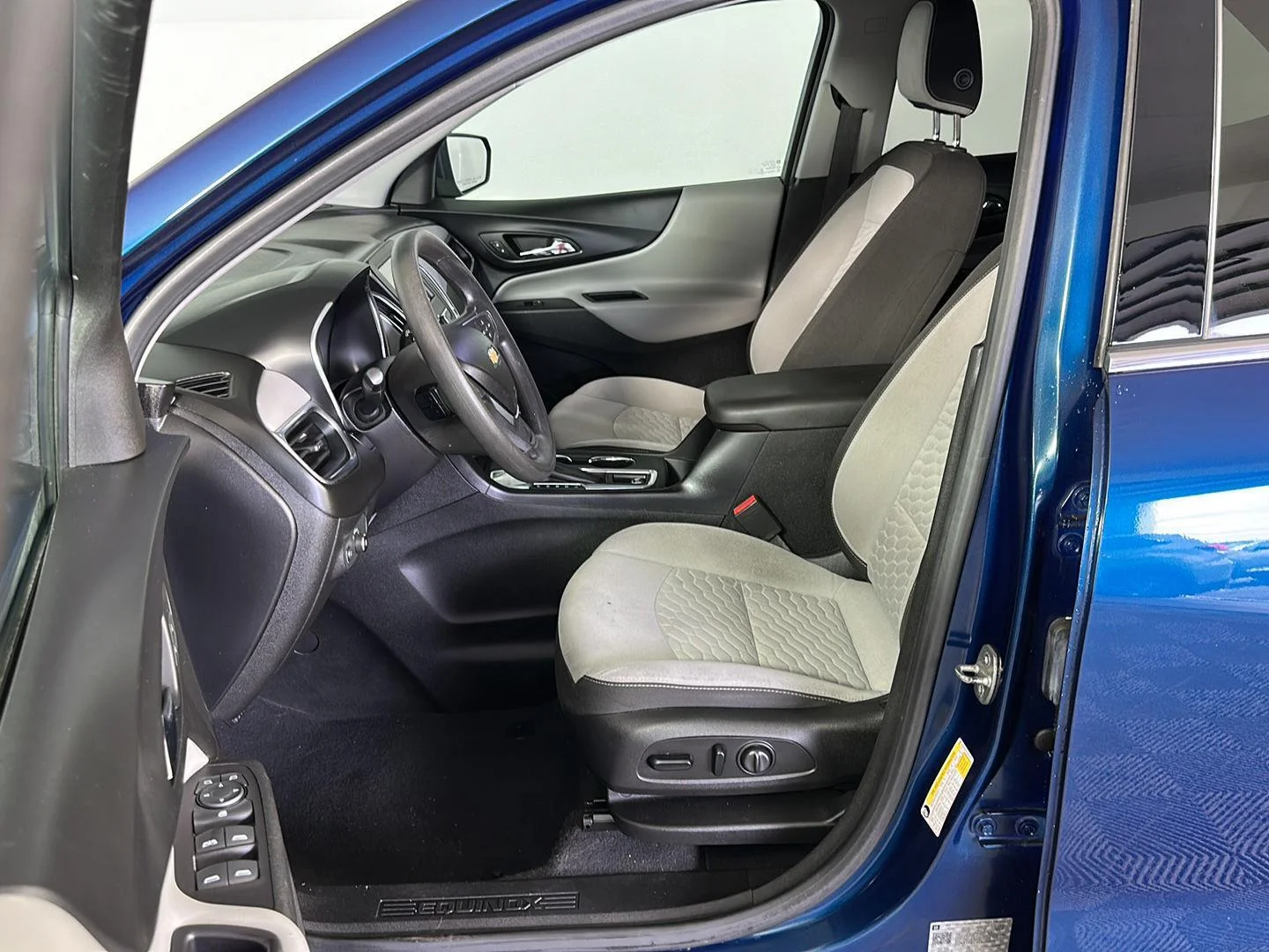 Used 2019 Pacific Blue Metallic Chevrolet LT image 7