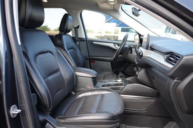 Used 2022 Blue Ford SEL image 18