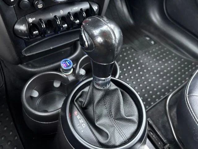Used 2015 White MINI Base image 26