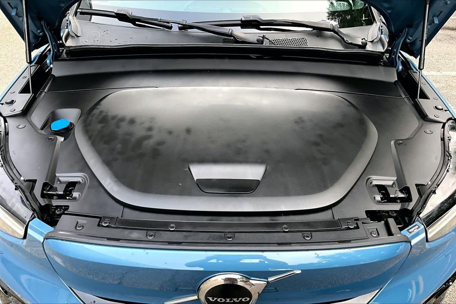 Used 2023 Fjord Blue Metallic Volvo Ultimate image 28