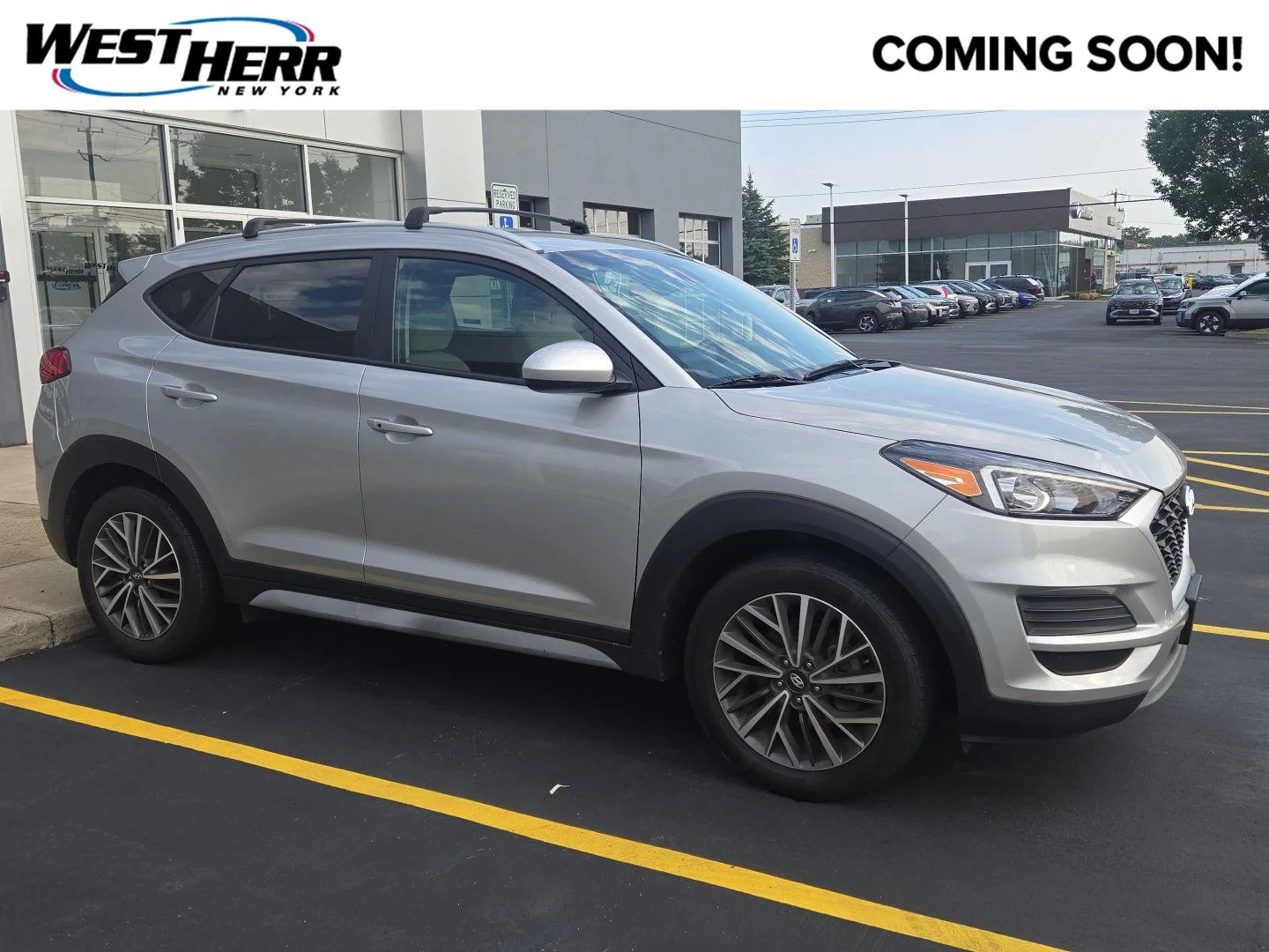 Used 2021 Stellar Silver Hyundai SEL image 1