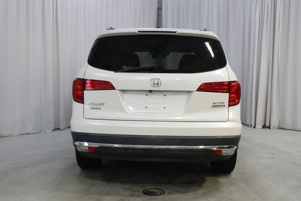 Used 2016 White Honda Elite image 27