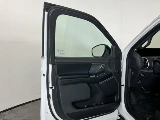 Used 2025 White Ford Tremor image 13