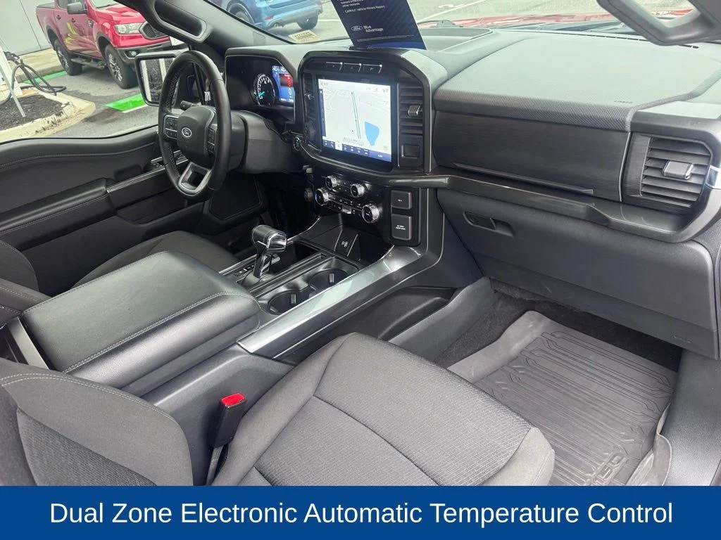Used 2023 Hot Pepper Red Metallic Tinted Clearcoat Ford XLT image 23