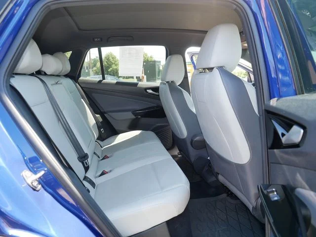Certified Used 2021 Blue Volkswagen Pro S image 18