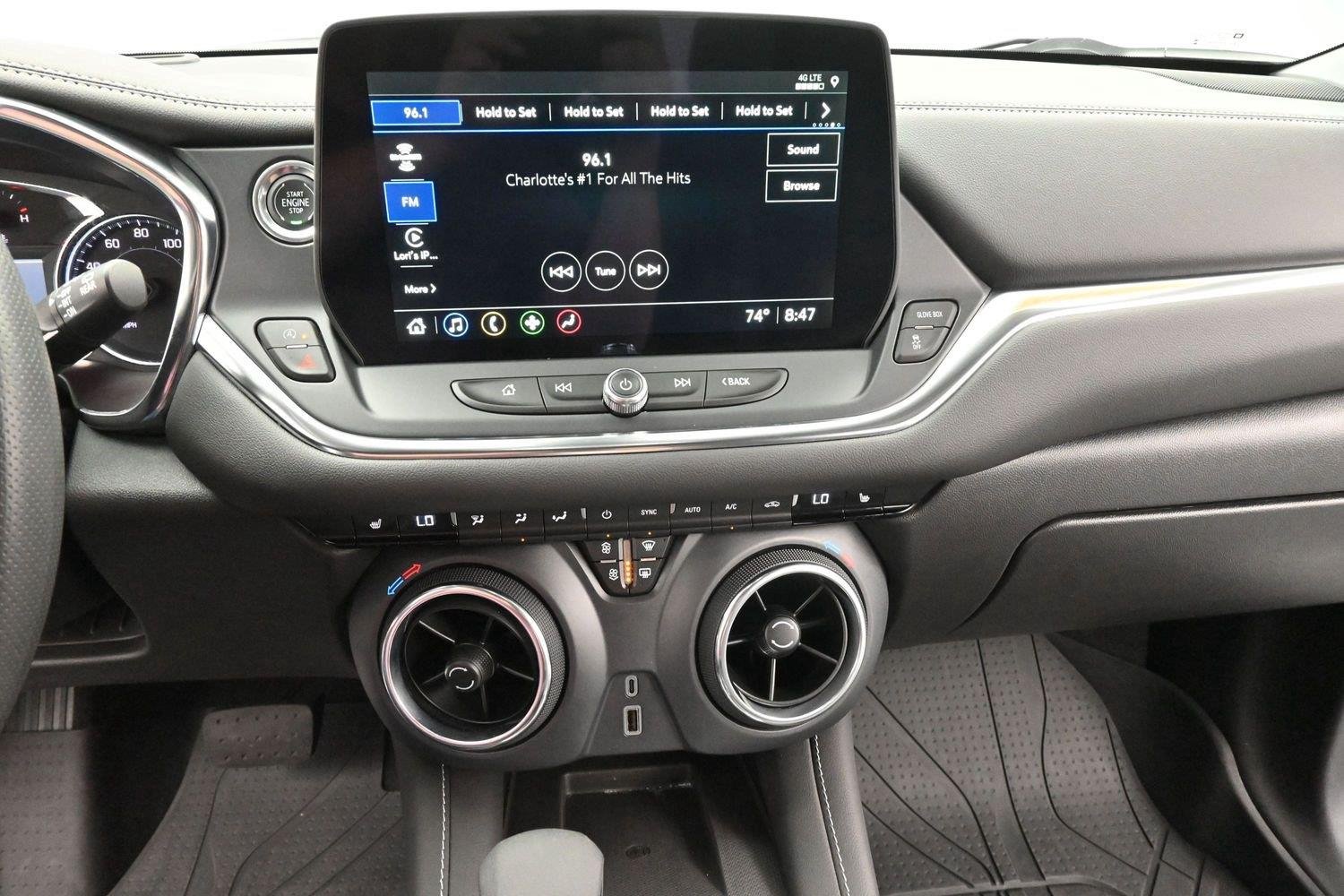 Used 2023 SUMMIT WHITE Chevrolet LT image 22