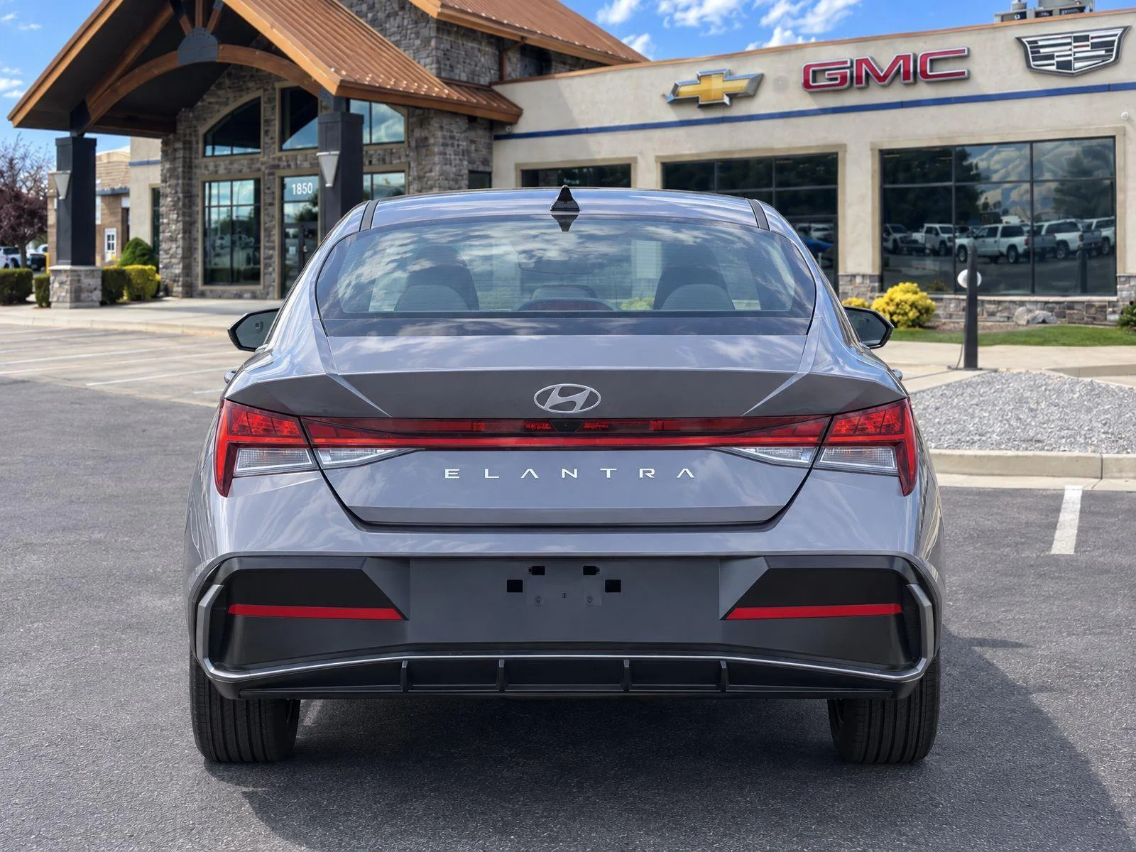 2025 Hyundai Elantra SEL - Photo 7