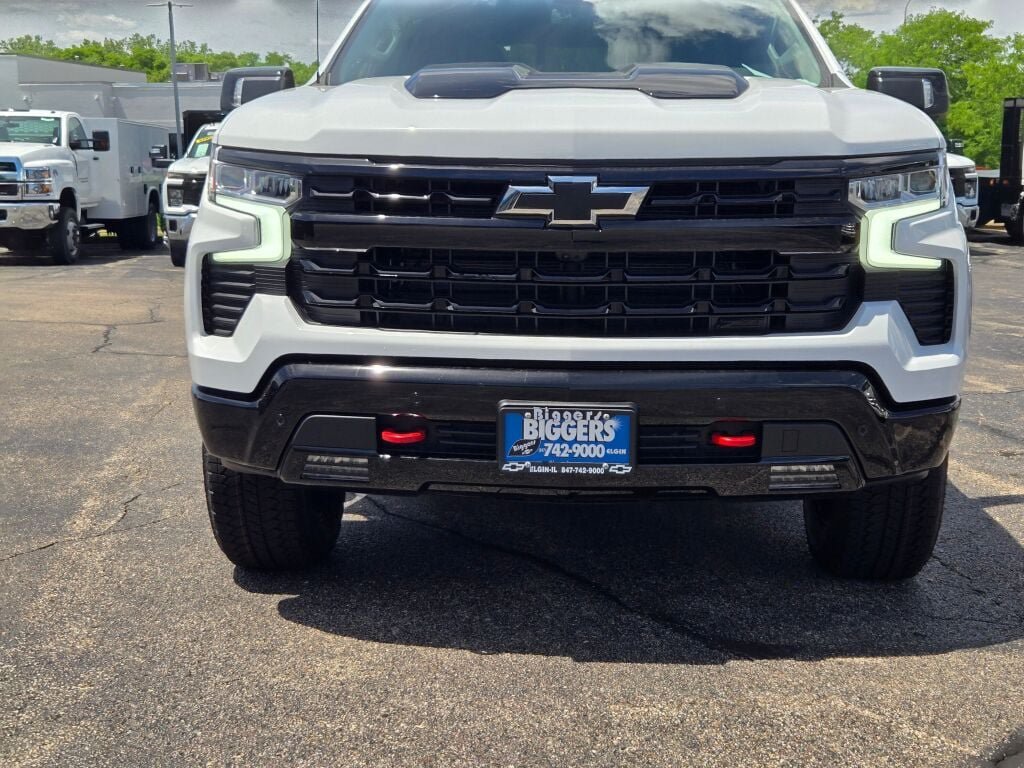 2026 Chevrolet Silverado 1500 LT Trail Boss - Photo 2