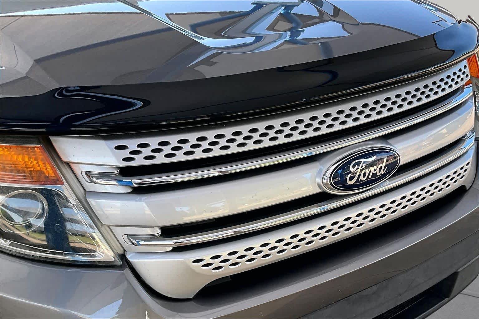 Used 2014 Sterling Gray Metallic Ford XLT image 29
