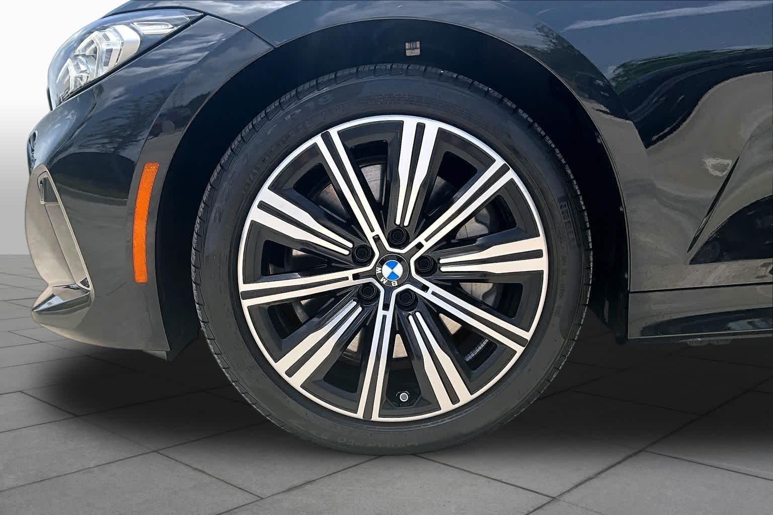 Used 2025 Black Sapphire Metallic BMW 330i image 10