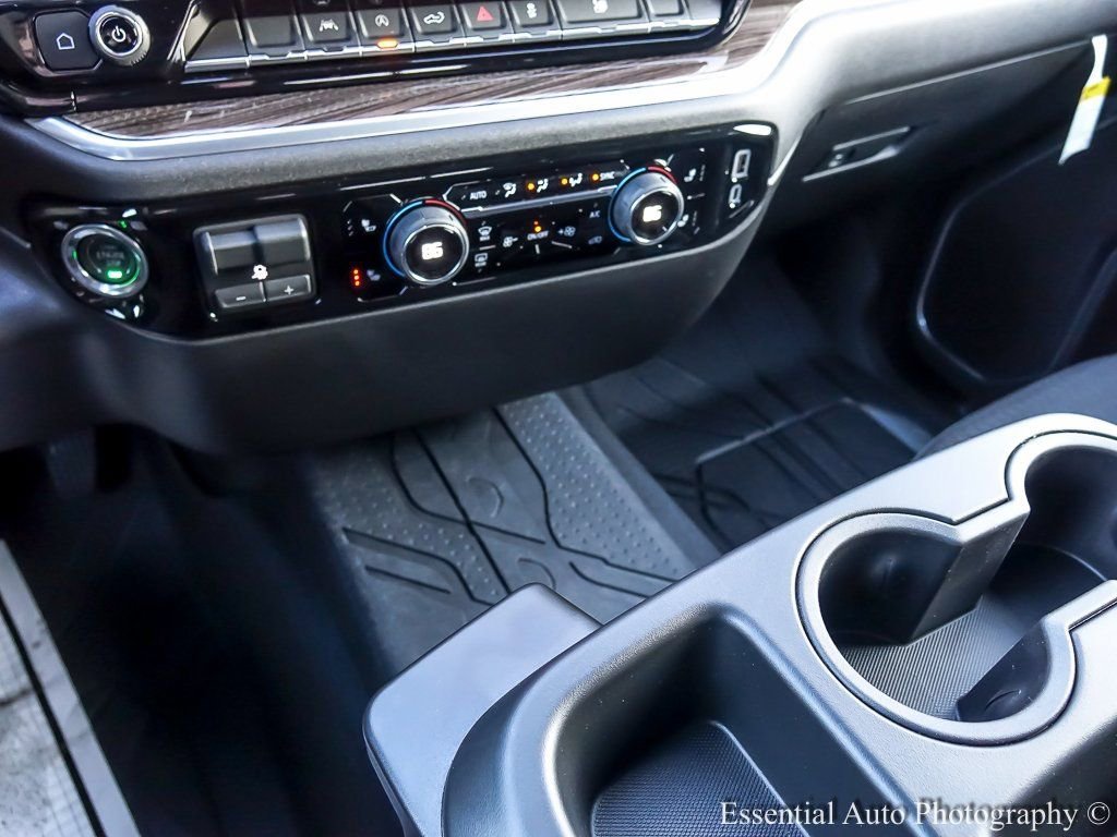 2026 CHEVROLET SILVERADO - Image 19