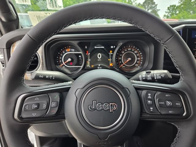 New 2026 Bright White Clear-Coat Exterior Paint Jeep 85th Anniversary Edition image 23