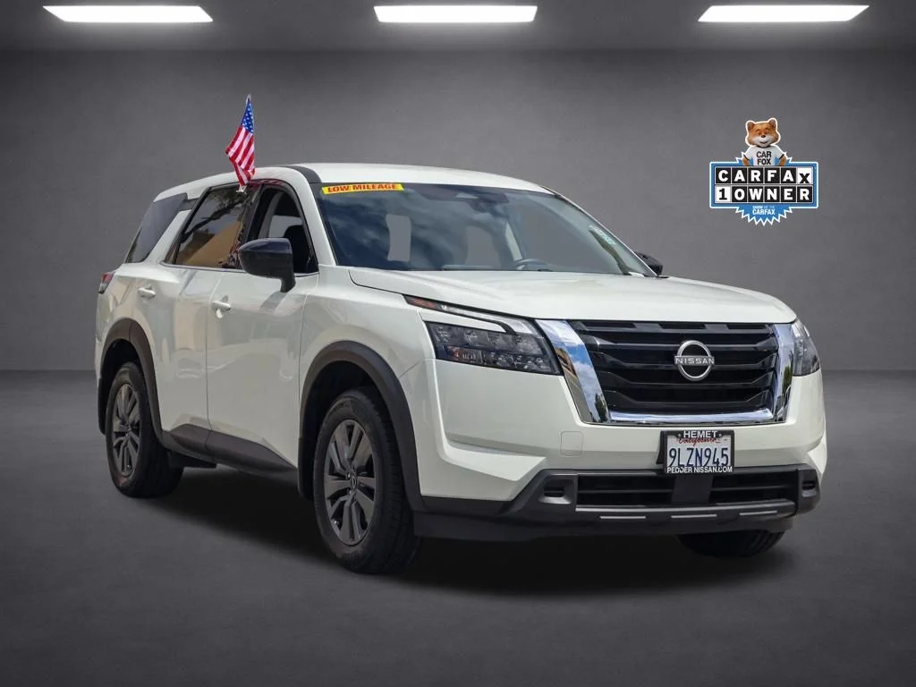 Used 2024 White Nissan S image 1