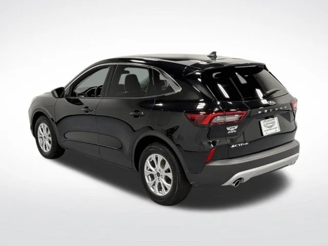 Used 2023 Black Ford Active image 6