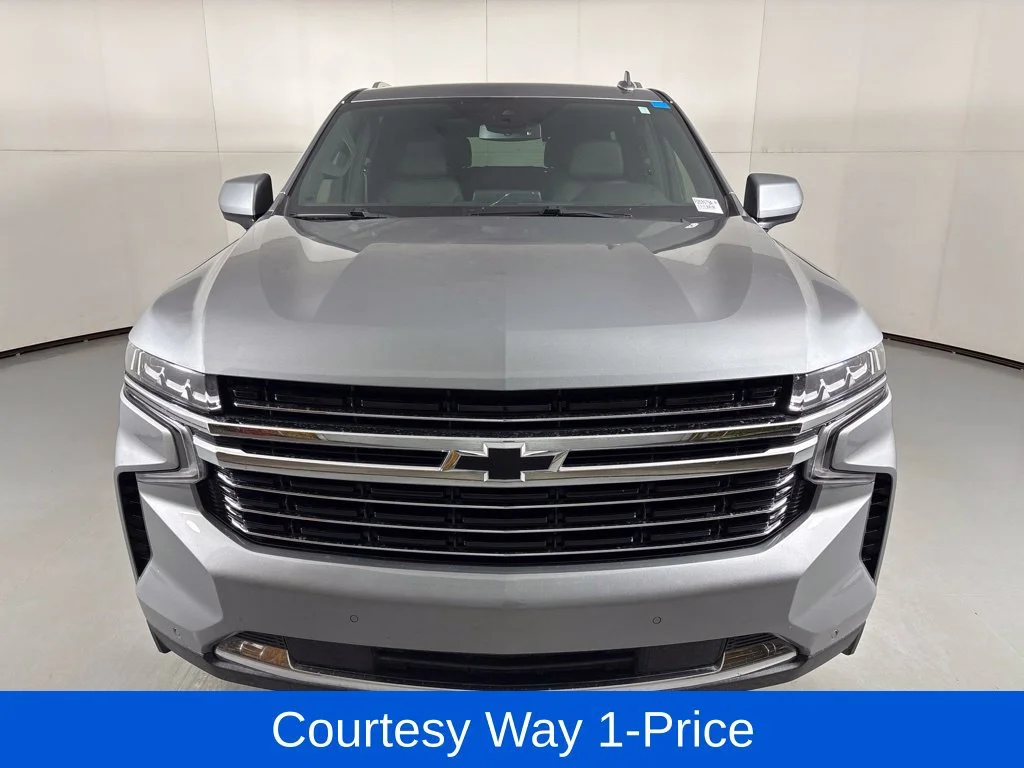 Used 2023 STERLING GRAY METALLIC Chevrolet LT image 4
