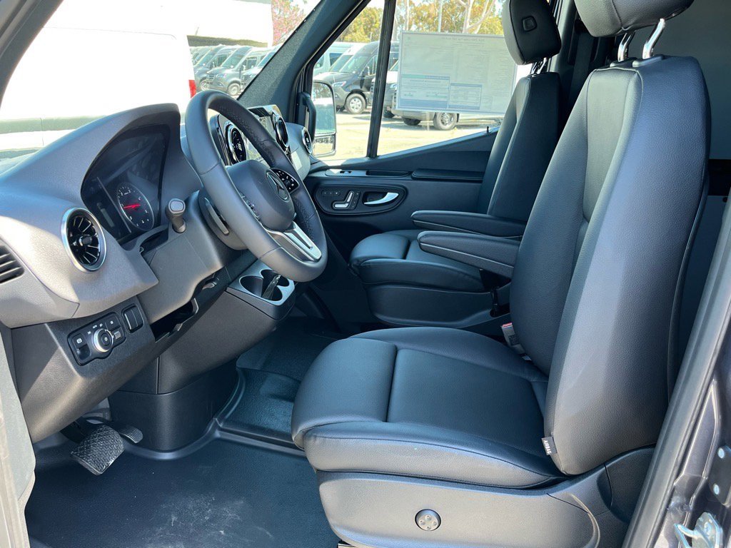 2024 Mercedes-Benz Sprinter Cargo Van Base - Photo 15