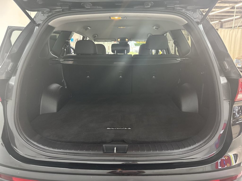 2023 Hyundai Santa Fe SE - Photo 31