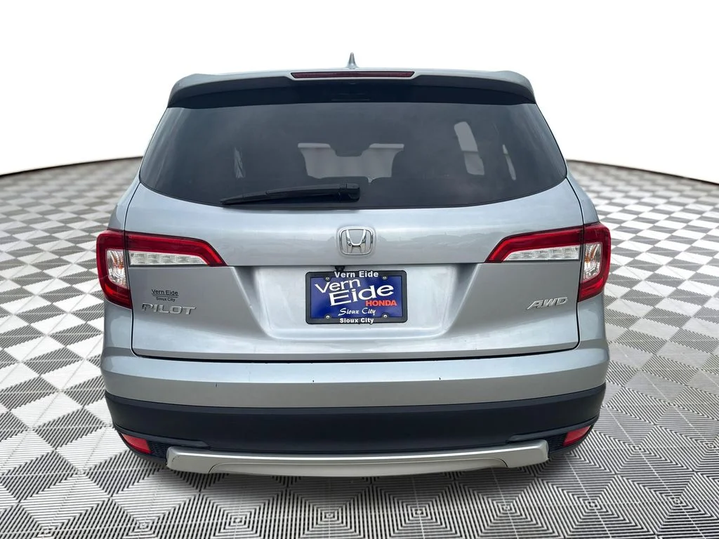 2020 Honda Pilot EX-L - Photo 4