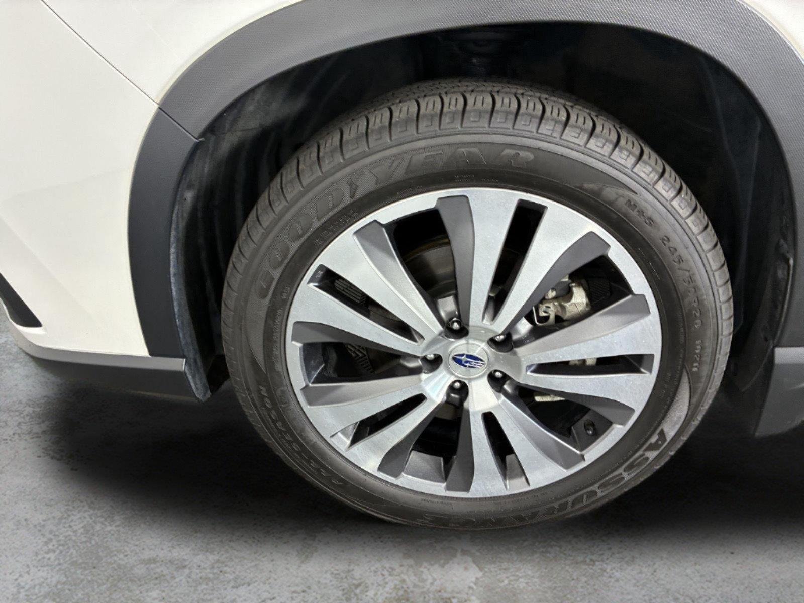 Used 2022 Crystal White Pearl Subaru Touring image 17