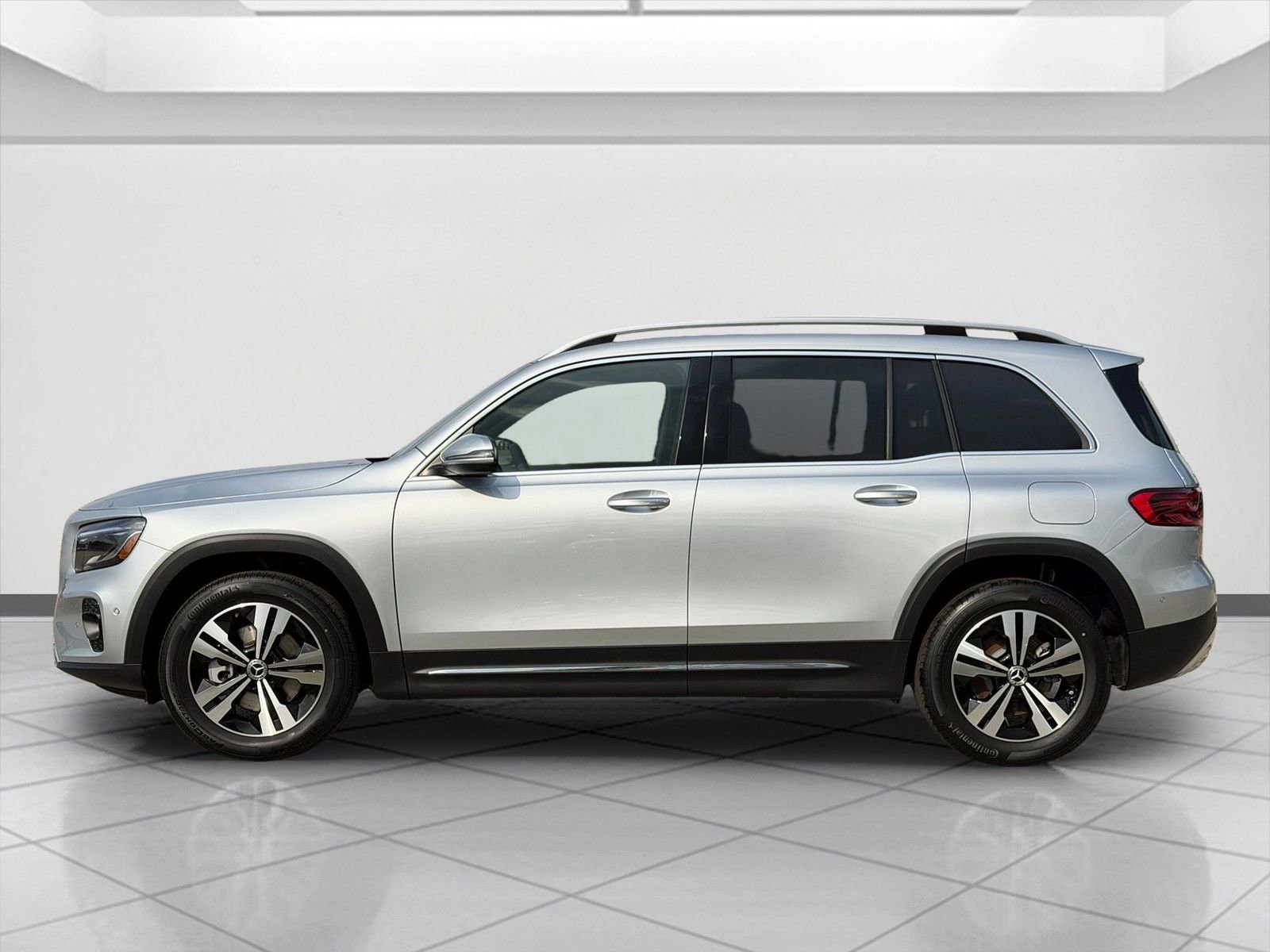 New 2026 Cirrus Silver Metallic Mercedes-Benz GLB 250 image 27
