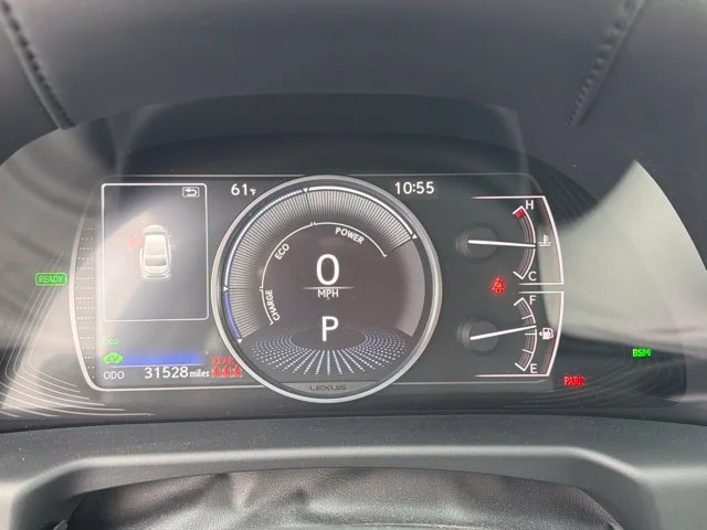 Used 2021 Silver Lexus ES 300h Luxury image 5