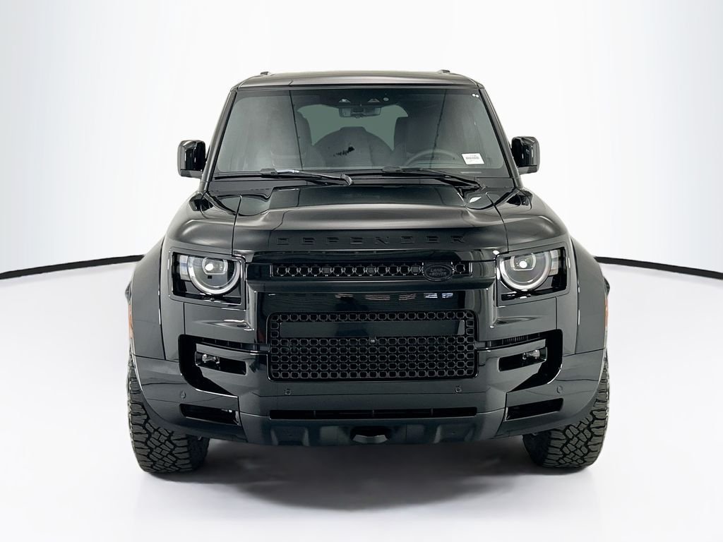 New 2026 Narvik Black Land Rover OCTA image 2