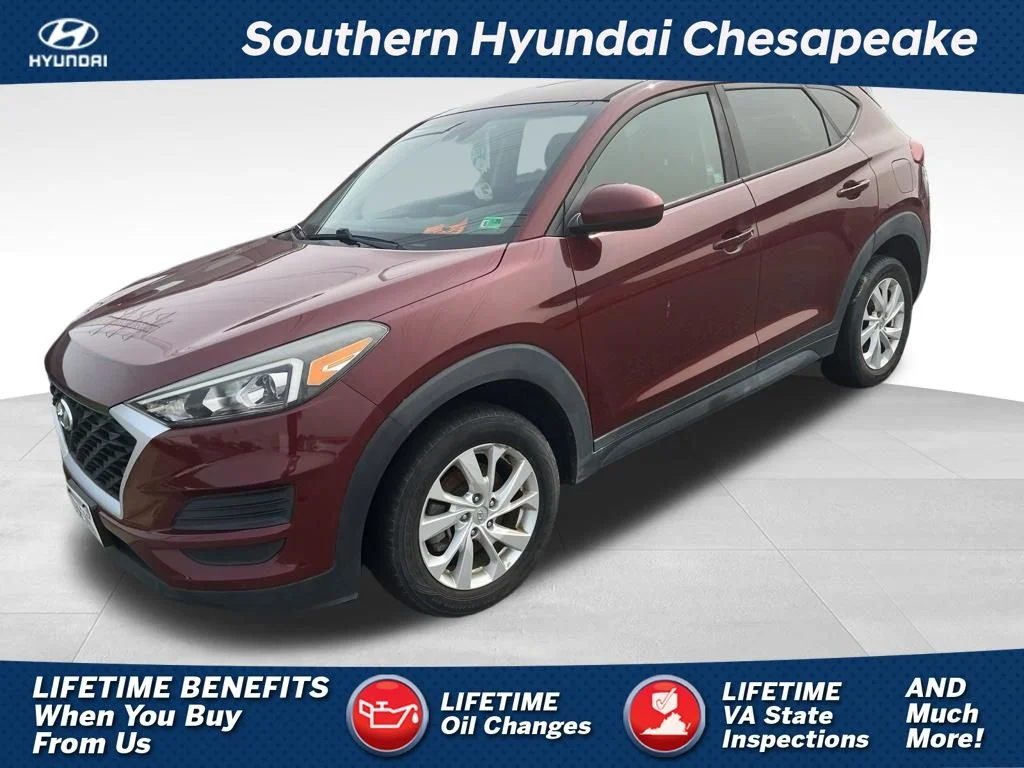 Used 2019 Red Hyundai SE image 1