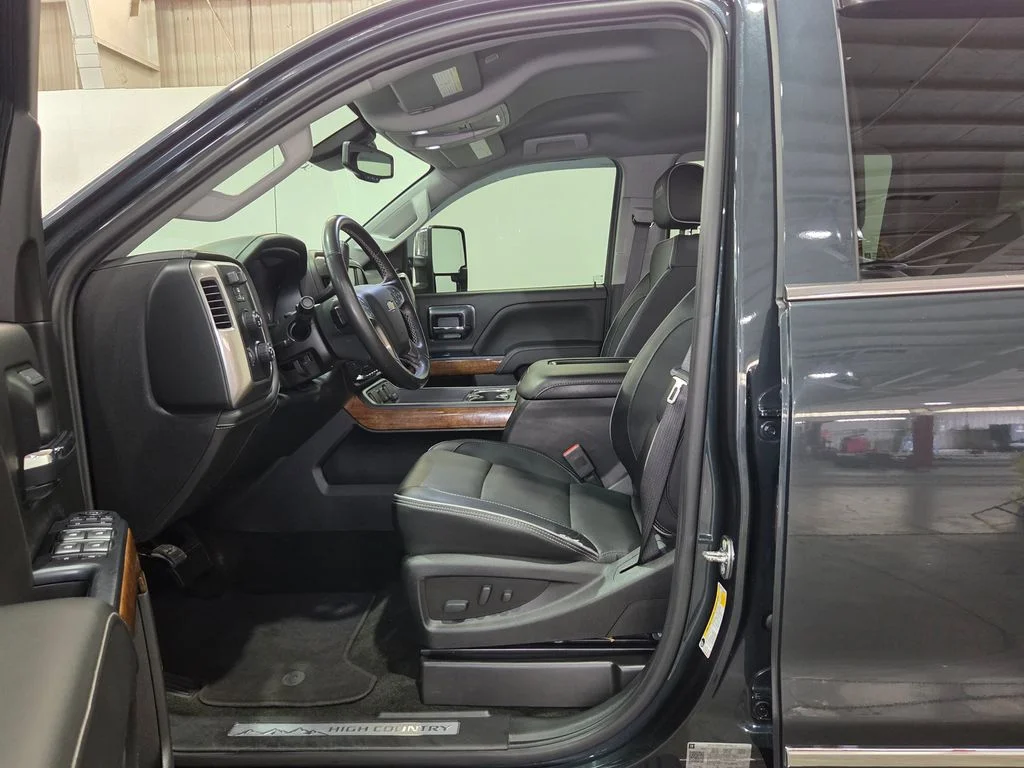 Used 2018 Gray Chevrolet High Country image 17