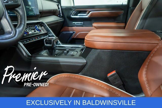 Used 2025 Downpour Metallic GMC Denali Ultimate image 30