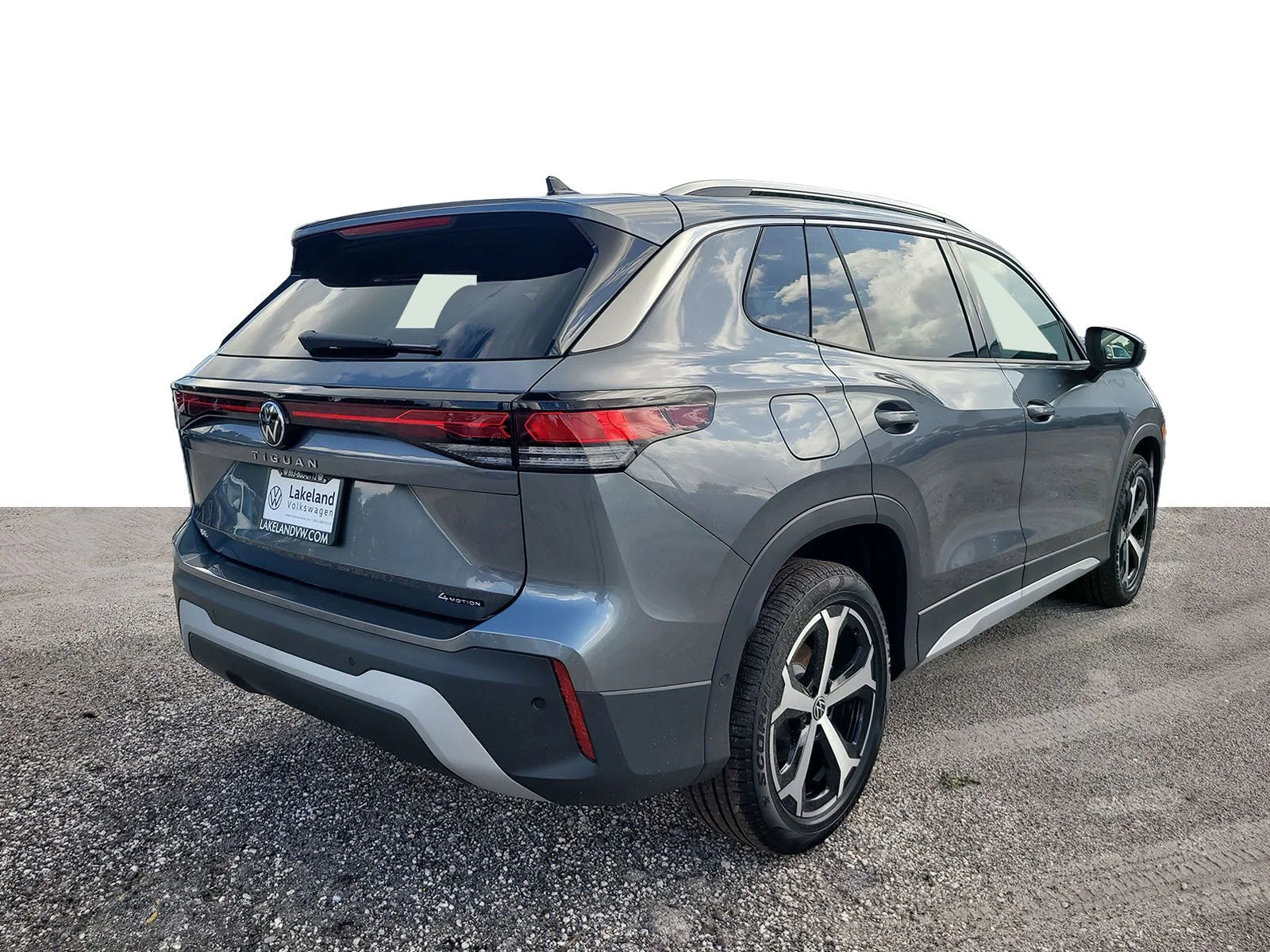 New 2026 Platinum Gray Metallic Volkswagen 2.0T SE image 3