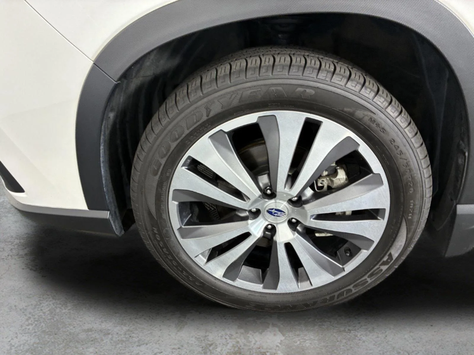 Used 2022 Crystal White Pearl Subaru Touring image 16