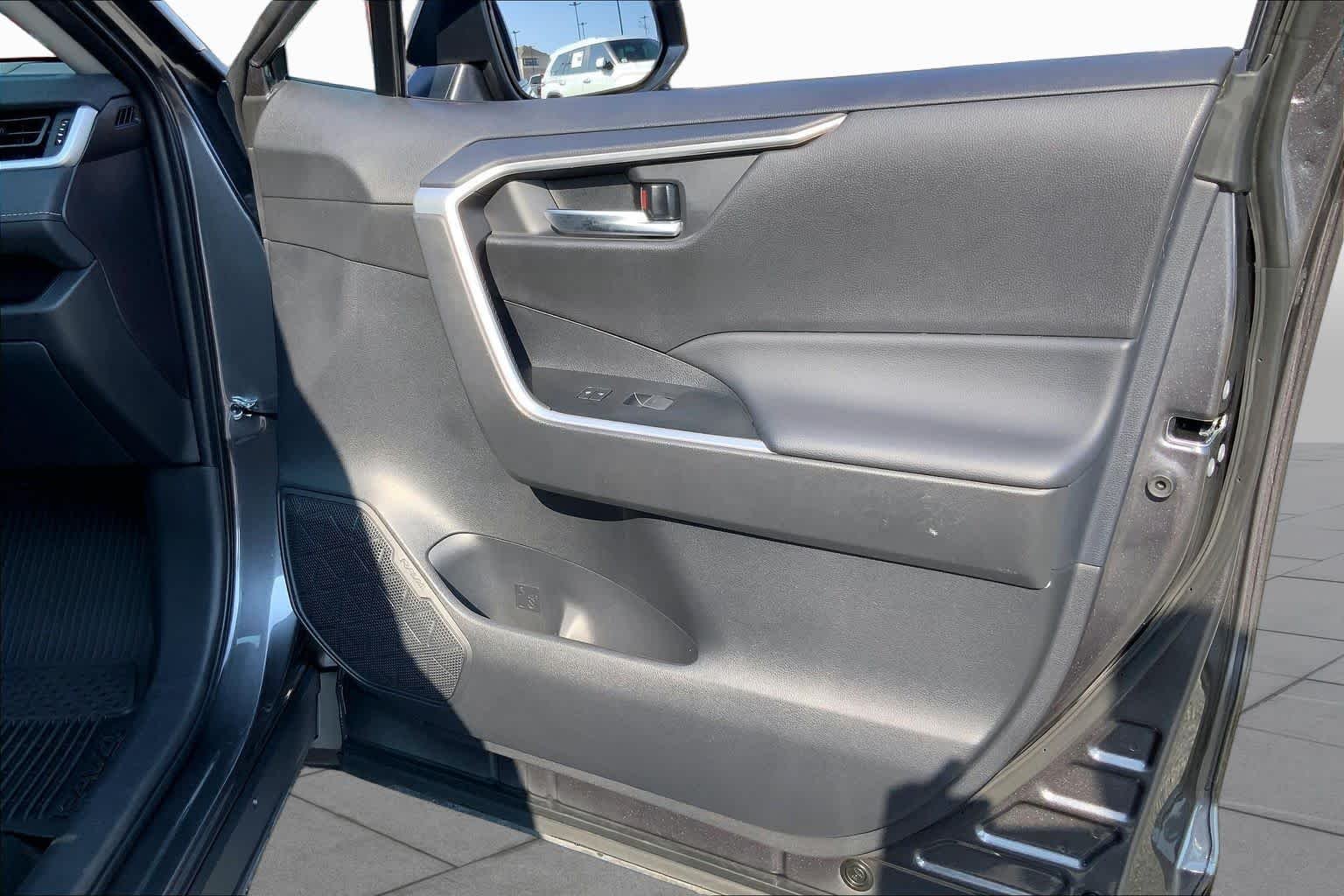 Certified Used 2025 Magnetic Gray Metallic Toyota Hybrid XLE image 22