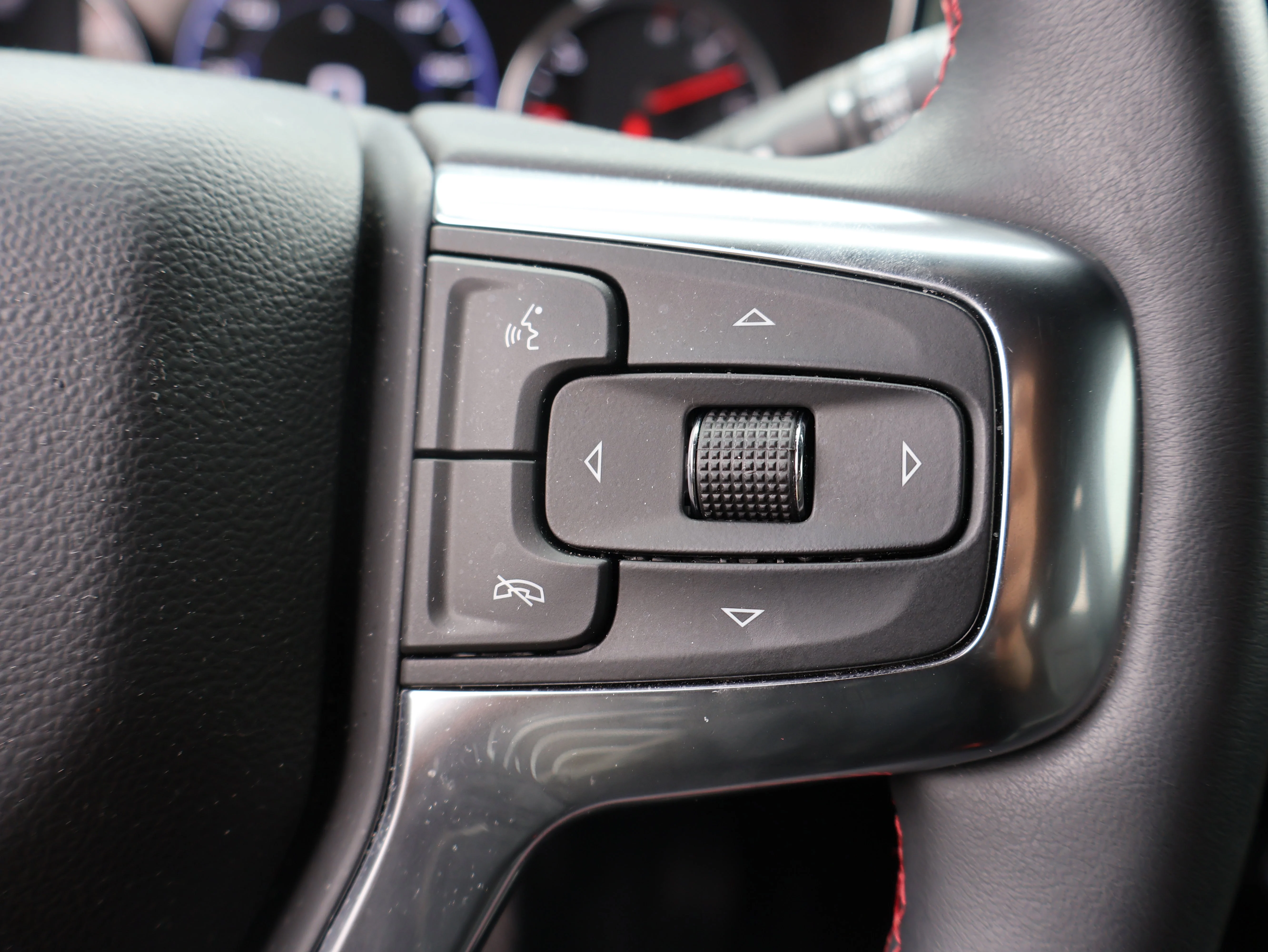 Used 2024 Black Chevrolet RS image 34